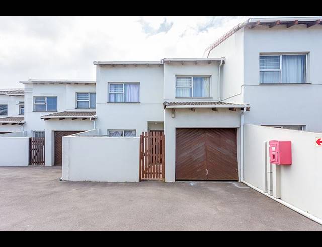 3 BEDROOM DUPLEX FOR SALE IN WAVES EDGE